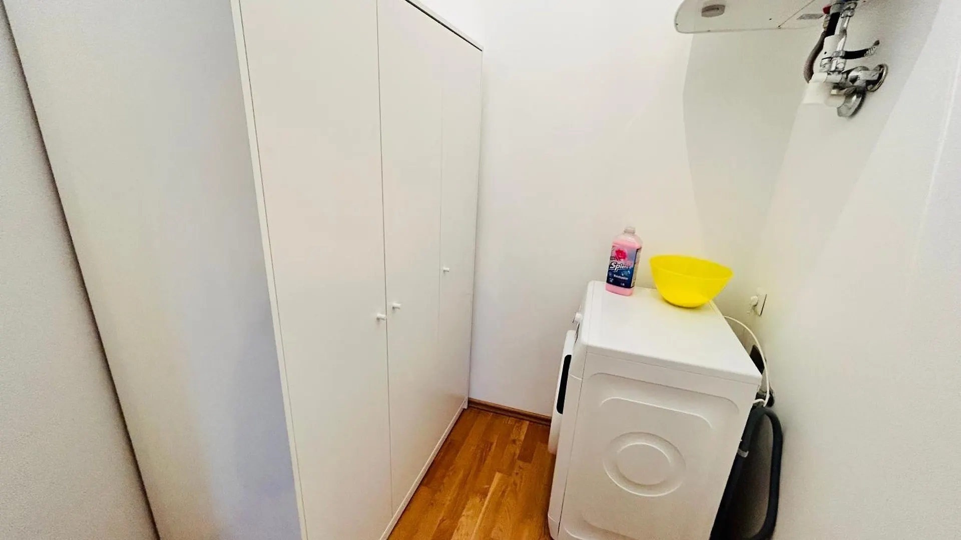Cosy One Bedroom Apartment - 15 Min To Center Vienna 0*,  Austria